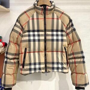 Checkered Puffer Jacket with Zip Closure